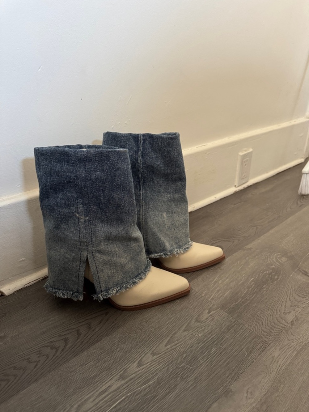 Aldo Blue Denim Boot-Cut Jeans with Cream Toe